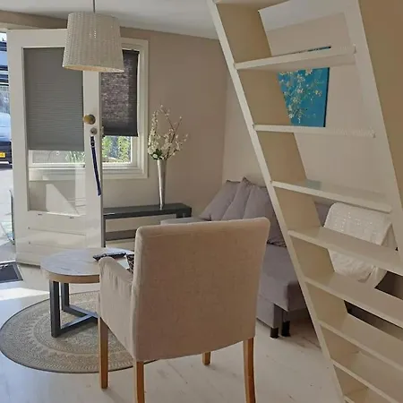 Garden House, Free Parking Appartamento